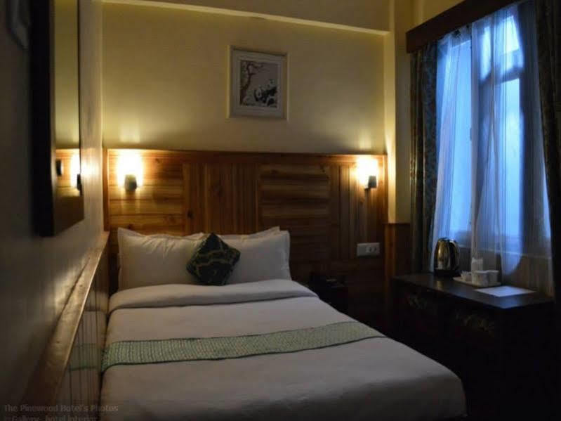 Treebo Trend The Pinewood Hotell Darjeeling  Exteriör bild
